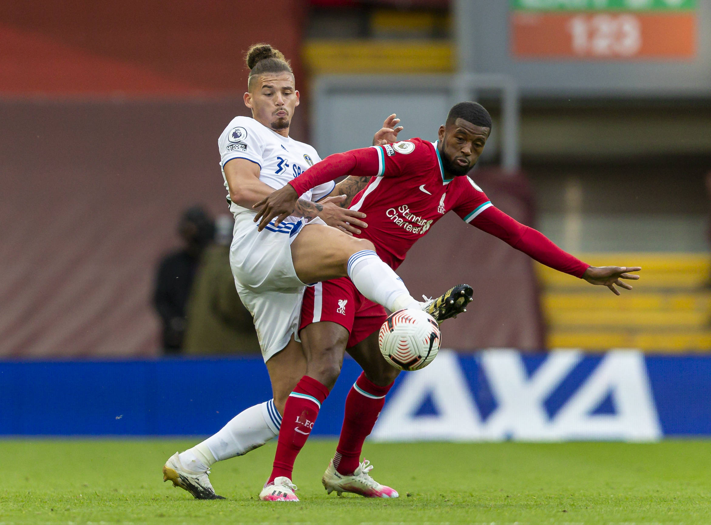 同时也让球 同时也让球